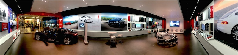 10 Tesla Dadeland - from the side of the store (pano)_.JPG