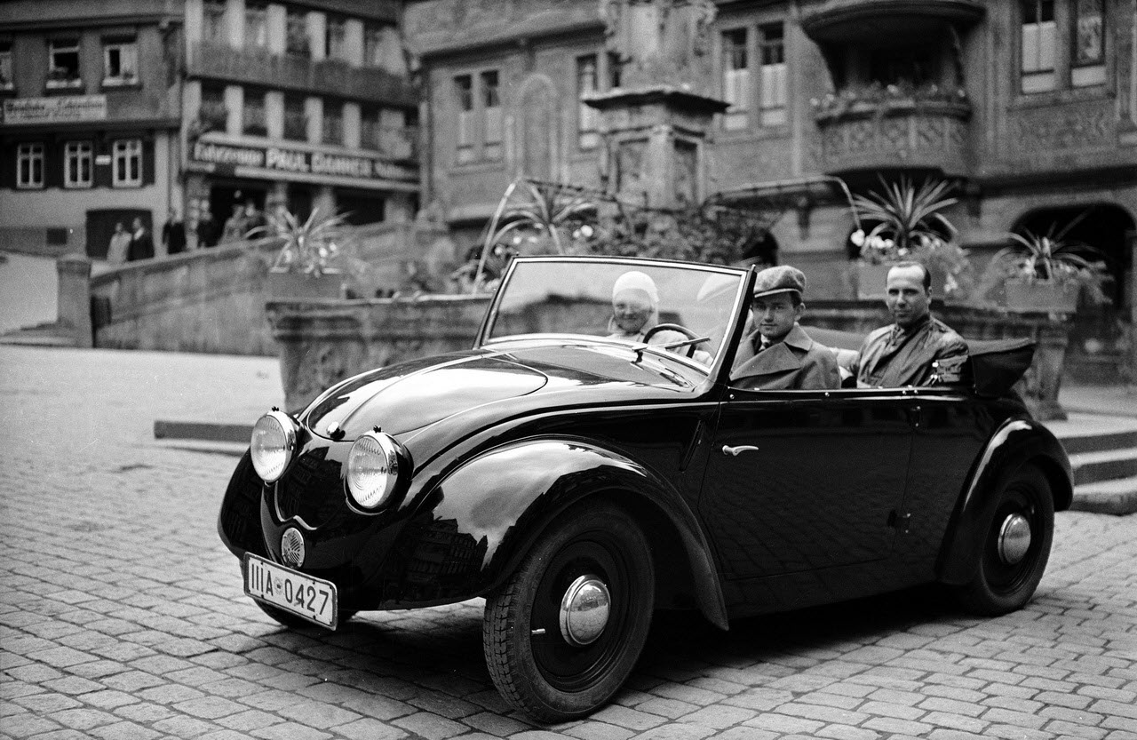 1936+Volkswagen+Beetle+pictures+VW-Beetle_03.jpg