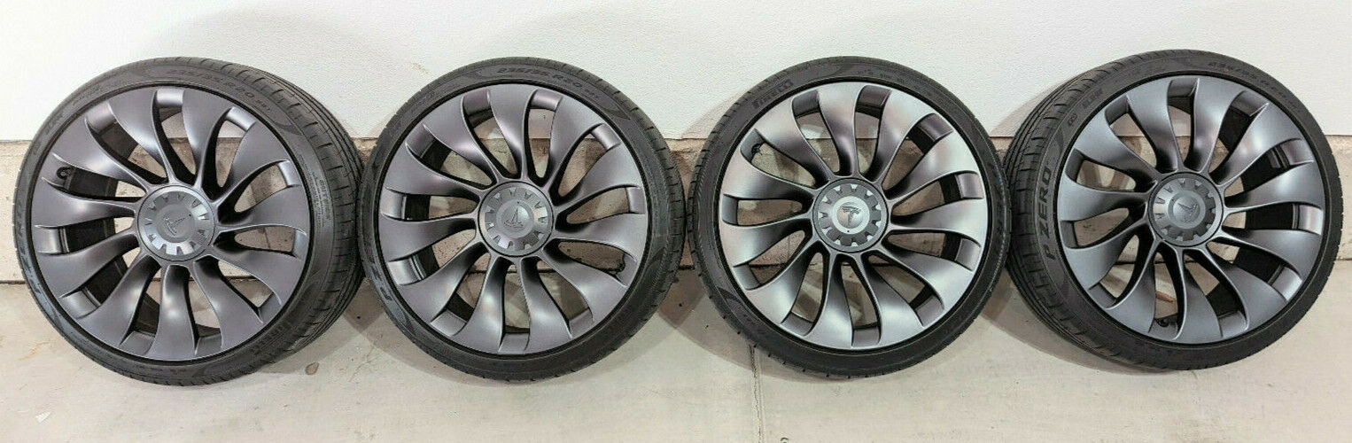 20 Tesla Uberturbine wheels-tires.jpg