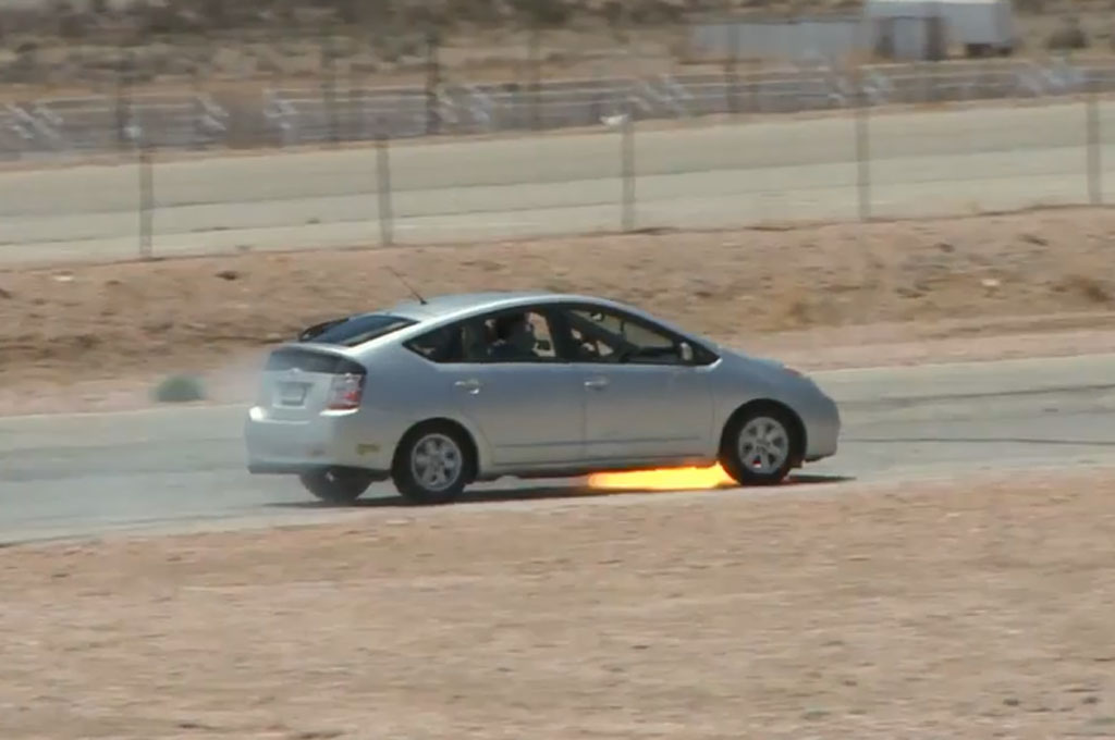 2004-Toyota-Prius-Engine-Fire-Roadkill.jpg