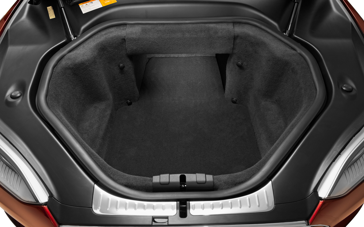 2012-tesla-model-s-front-trunk.jpg