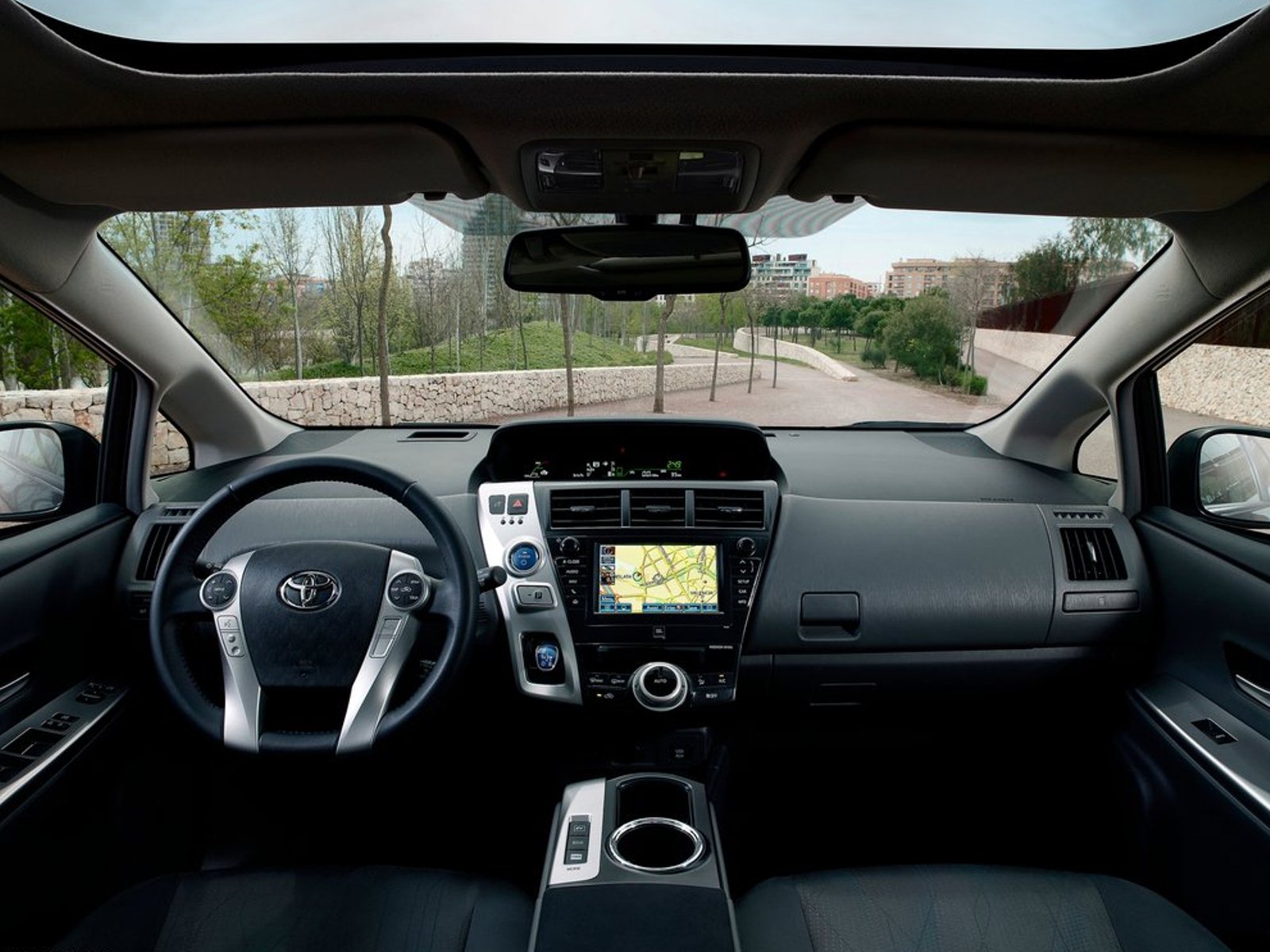 2013-Toyota-Prius-Plus-Interior-2.jpg