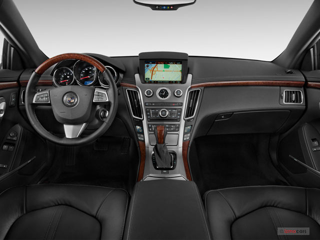 2013_cadillac_cts_coupe_dashboard.jpg