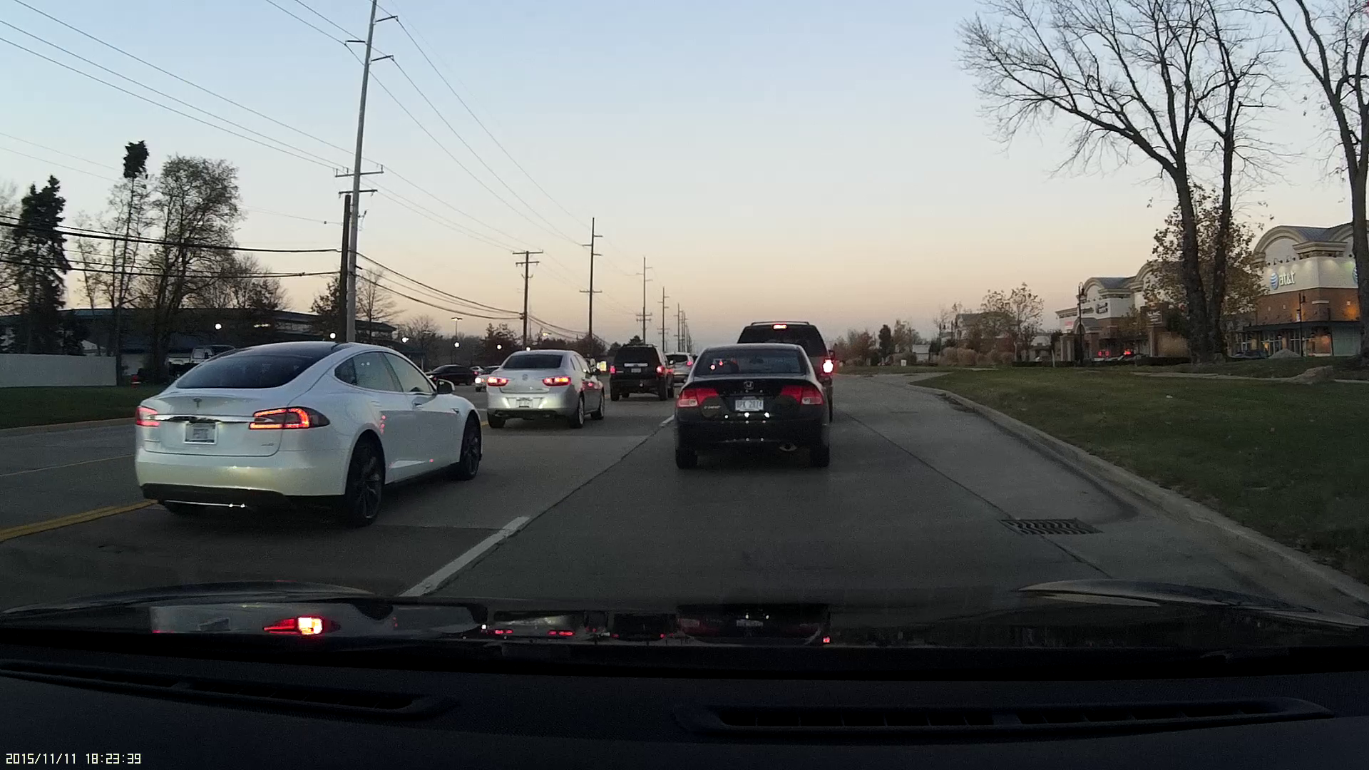 2015-11-11_model-s-sighting-55.png