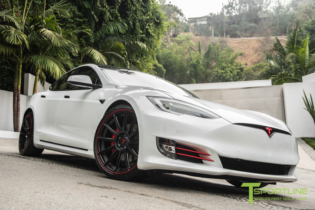 2016-Pearl-White-Tesla-Model-S-TS112-Matte-Black-21-inch-forged-wheel-red-pinstripe-5-1024x683.jpg