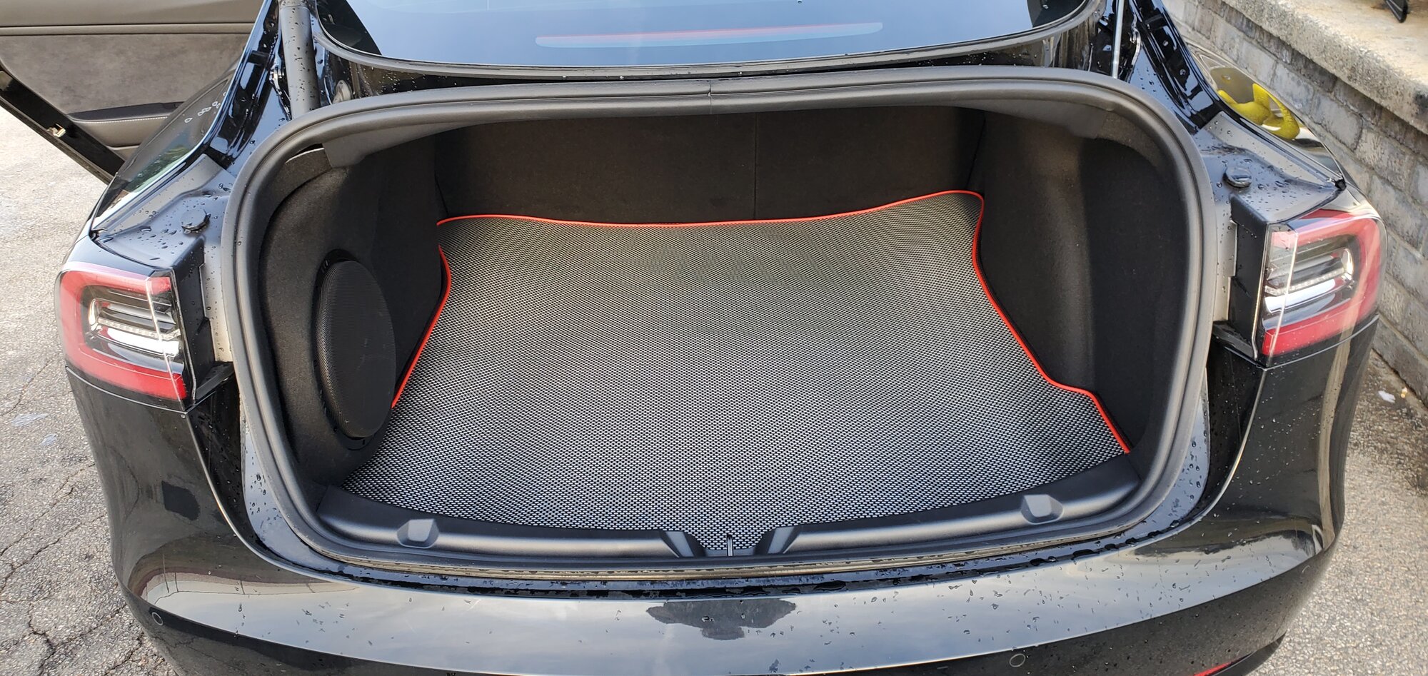 Nouveaux tapis pour Tesla Model 3 - Forum et Blog Tesla