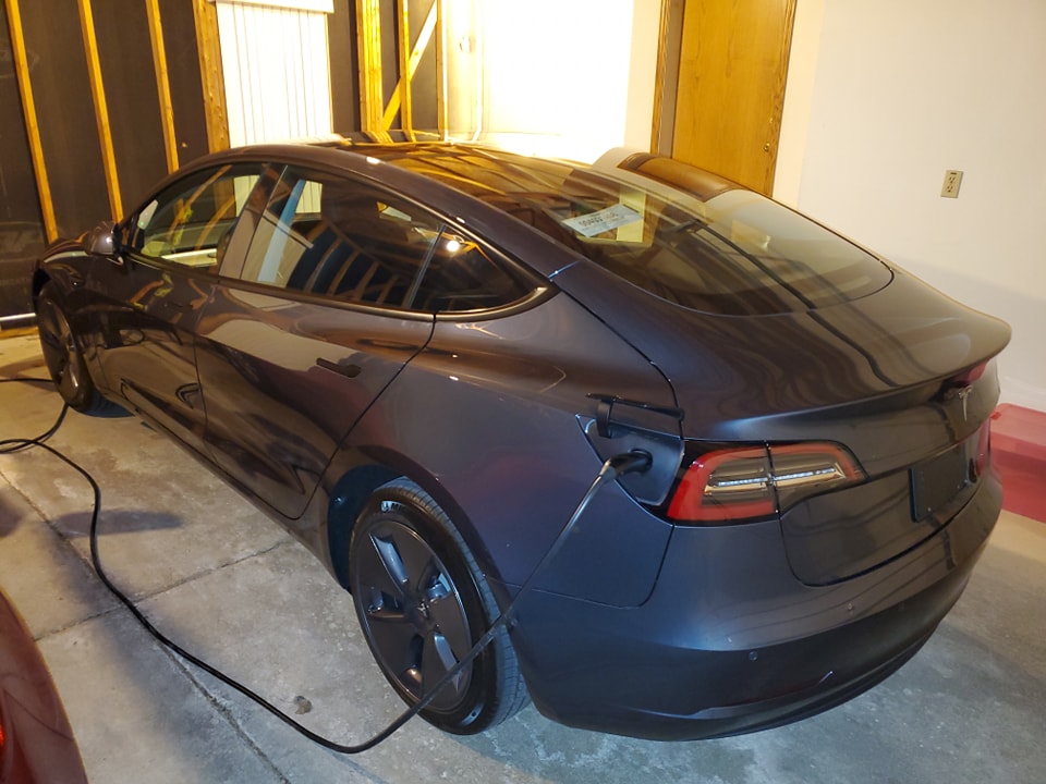 2022 Tesla Model 3 RWD.jpg