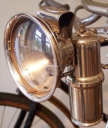 220px-Carbide_lamp_on_a_bicycle.jpg