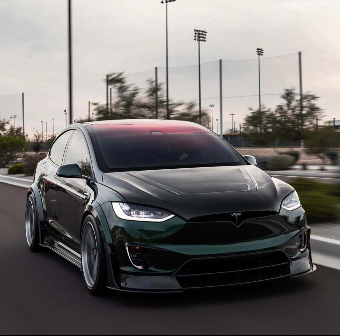 WIDE BODY KIT for TESLA Model Y FRONT BUMPER SIDE SKIRTS ARCHES DIFFUSER  SPOILER