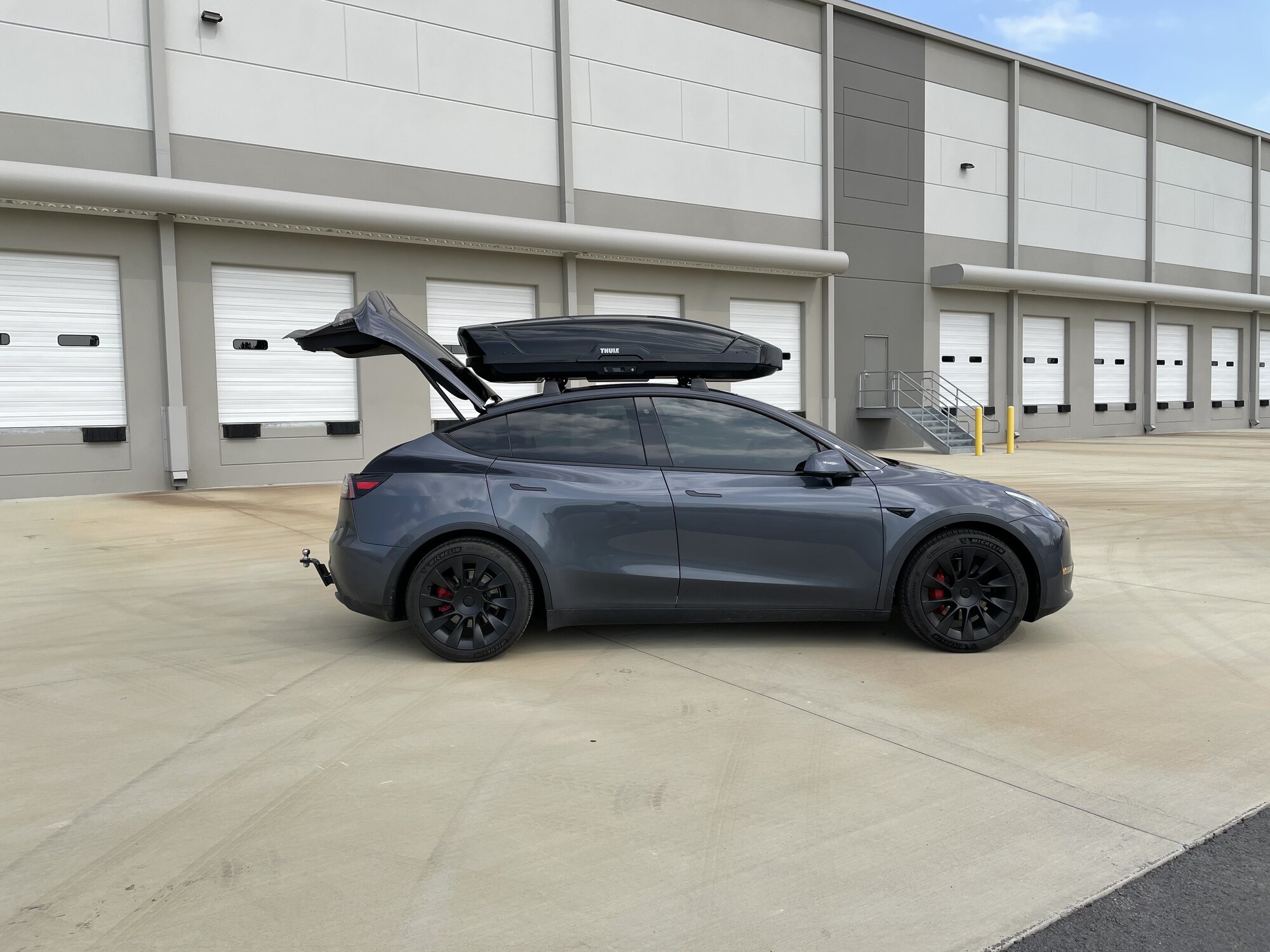 Model Y Range Test with Thule Motion XT XL Roof Carrier 