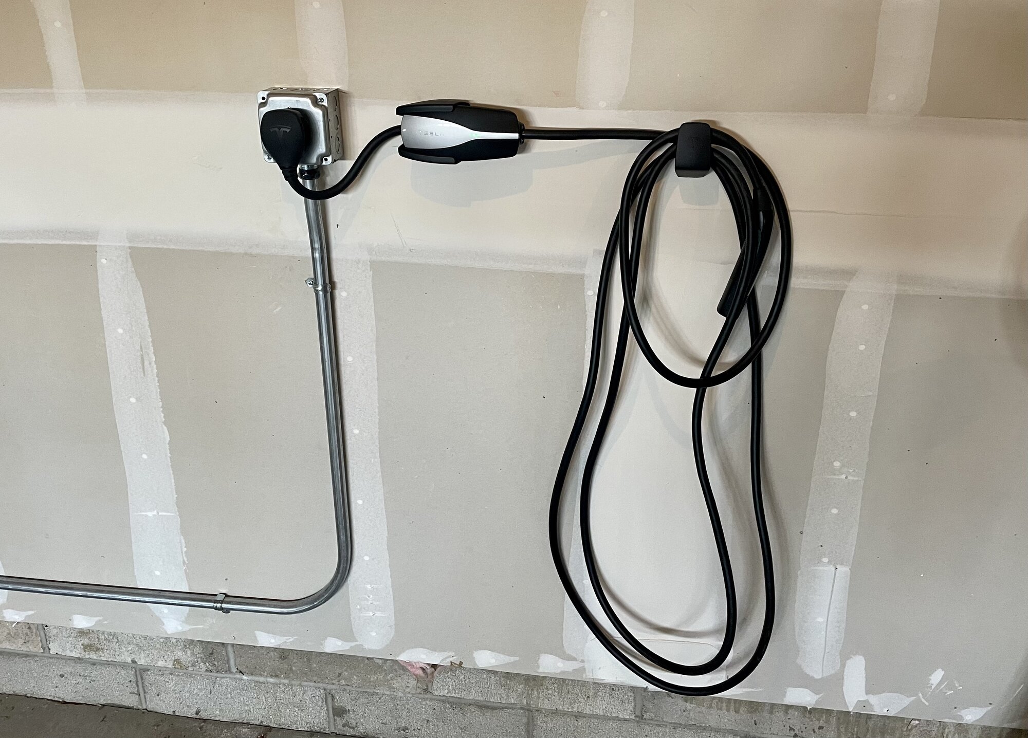 cost/ benefit of installing a nema plug vs tesla wall connector | Tesla  Motors Club