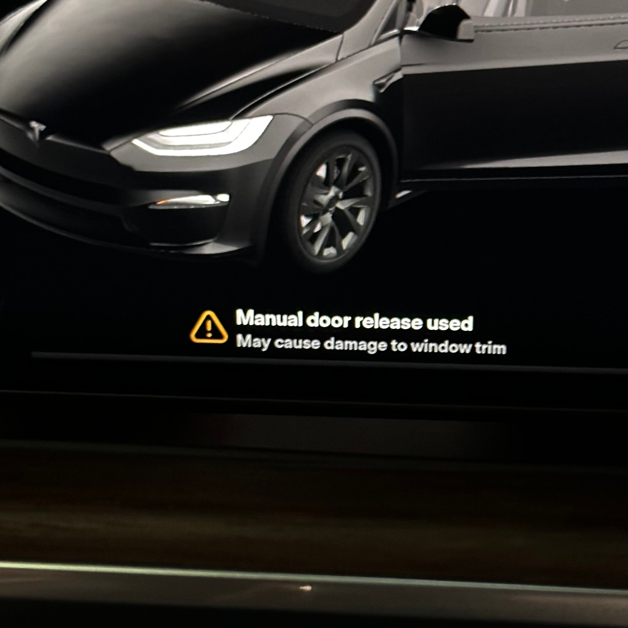 Refresh X - Erroneous Manual Door Released Used Notification | Tesla Motors  Club
