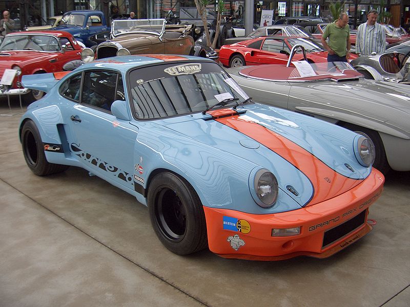 800px-Porsche_911_Carrera_RSR_1974_frontright_2009-04-18_A.jpg