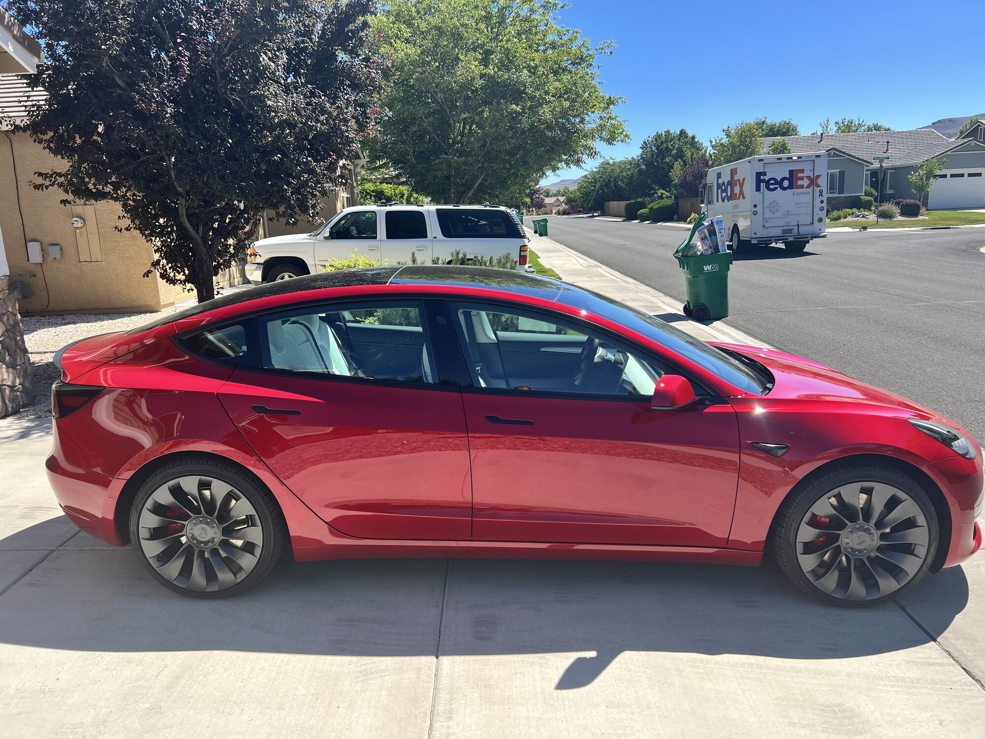 2022 Model 3 Performance Red Ext/White Interior - No FSD - 2600 Miles -  Price: $66,500 | Tesla Motors Club