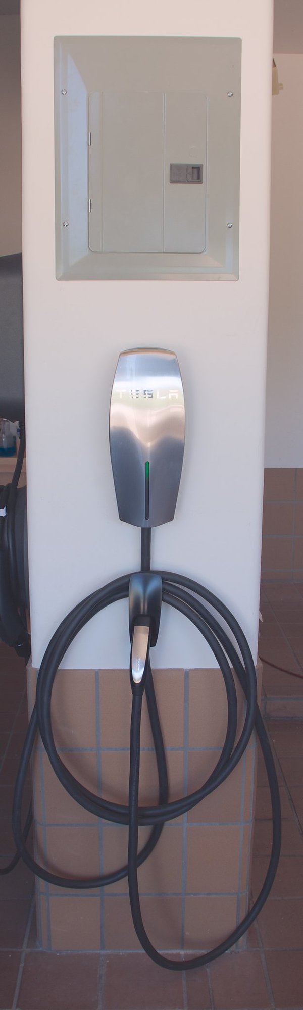 Charging equipment fault on the Tesla destination charger | Tesla Motors  Club
