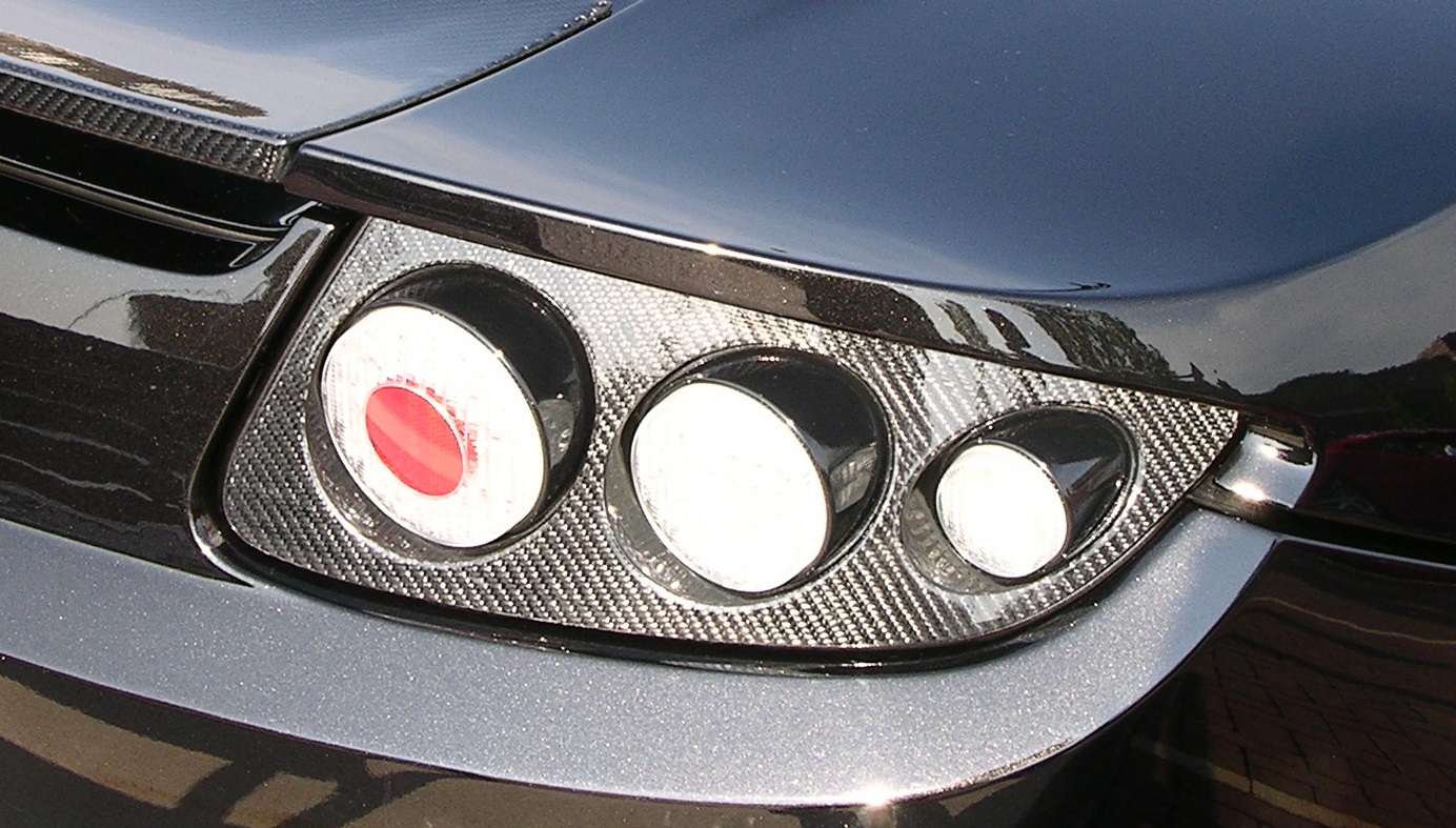 carbontaillights.jpg