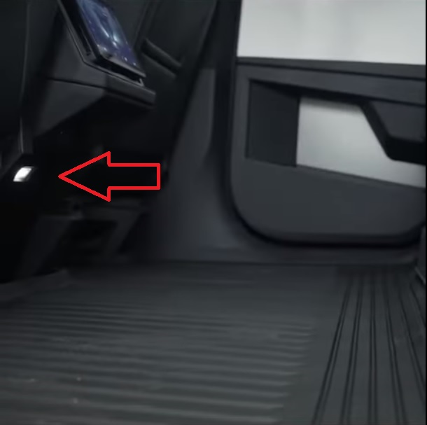 CT Rear Seats - Floor Lighthing  - Spot .jpg