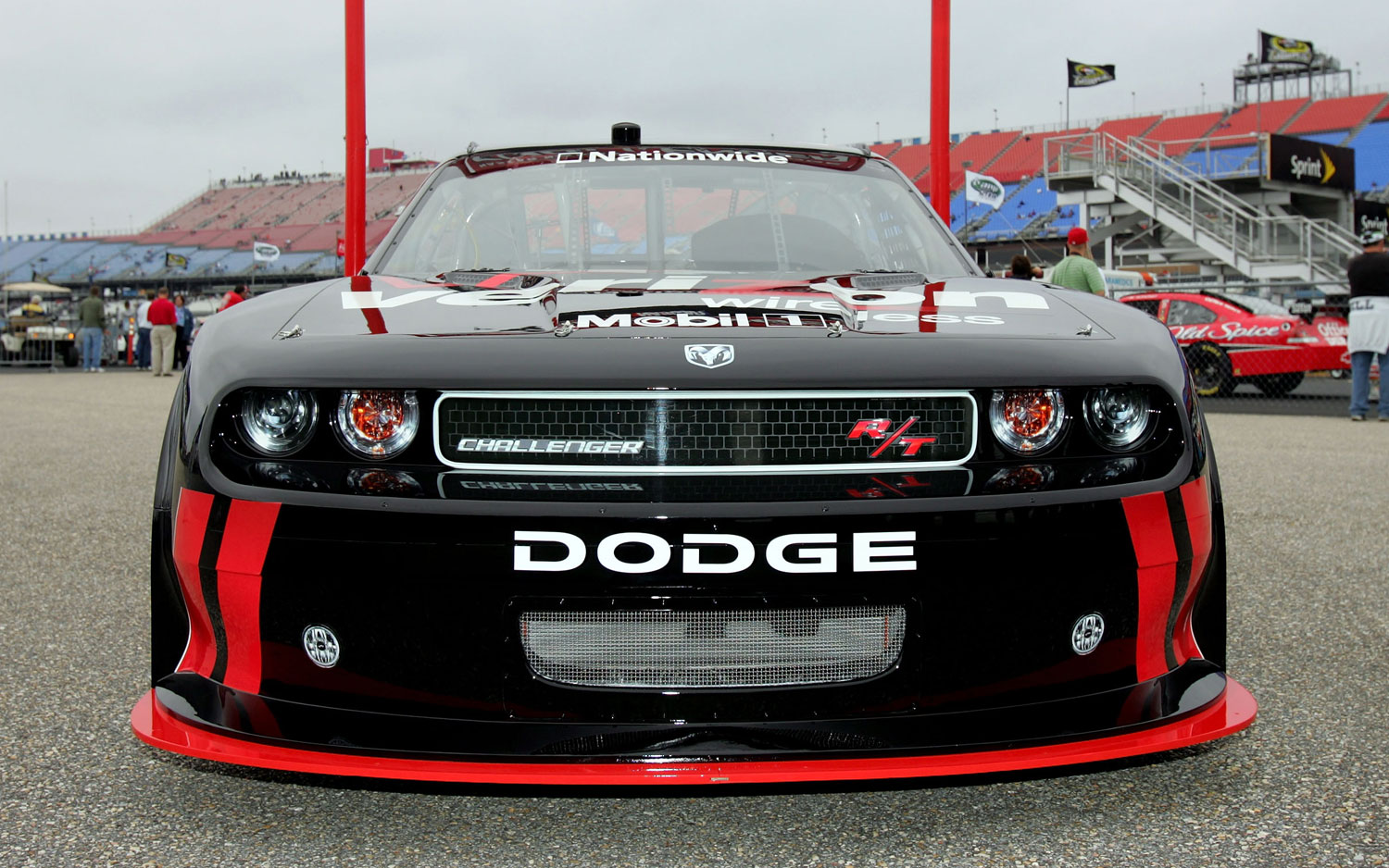 Dodge-Challenger-Nationwide-NASCAR-Car-front-view.jpg