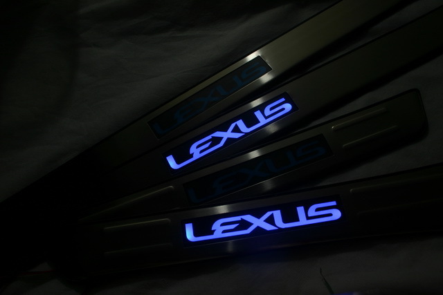 illuminated-Blue-Led-Door-Sill-Panel-Scuff-Kick-Step-Plate-for-LEXUS-LX470-CYGNUS-JDM.jpg