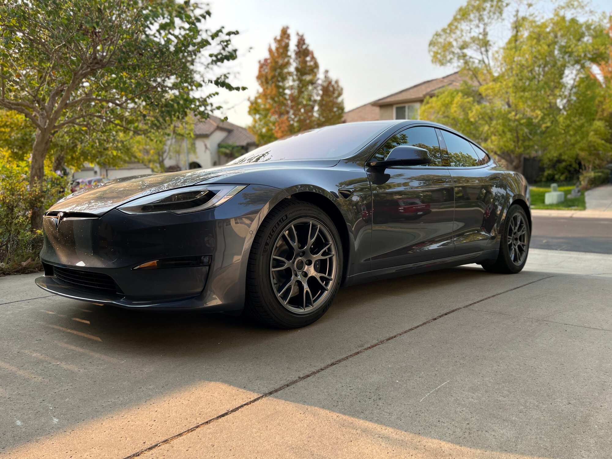 Picture of 2021 Model S refresh with Tempest wheels no wheel covers | Tesla  Motors Club