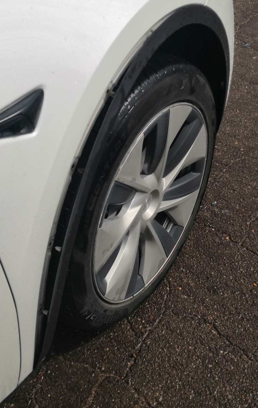 fender trim loose | Tesla Motors Club