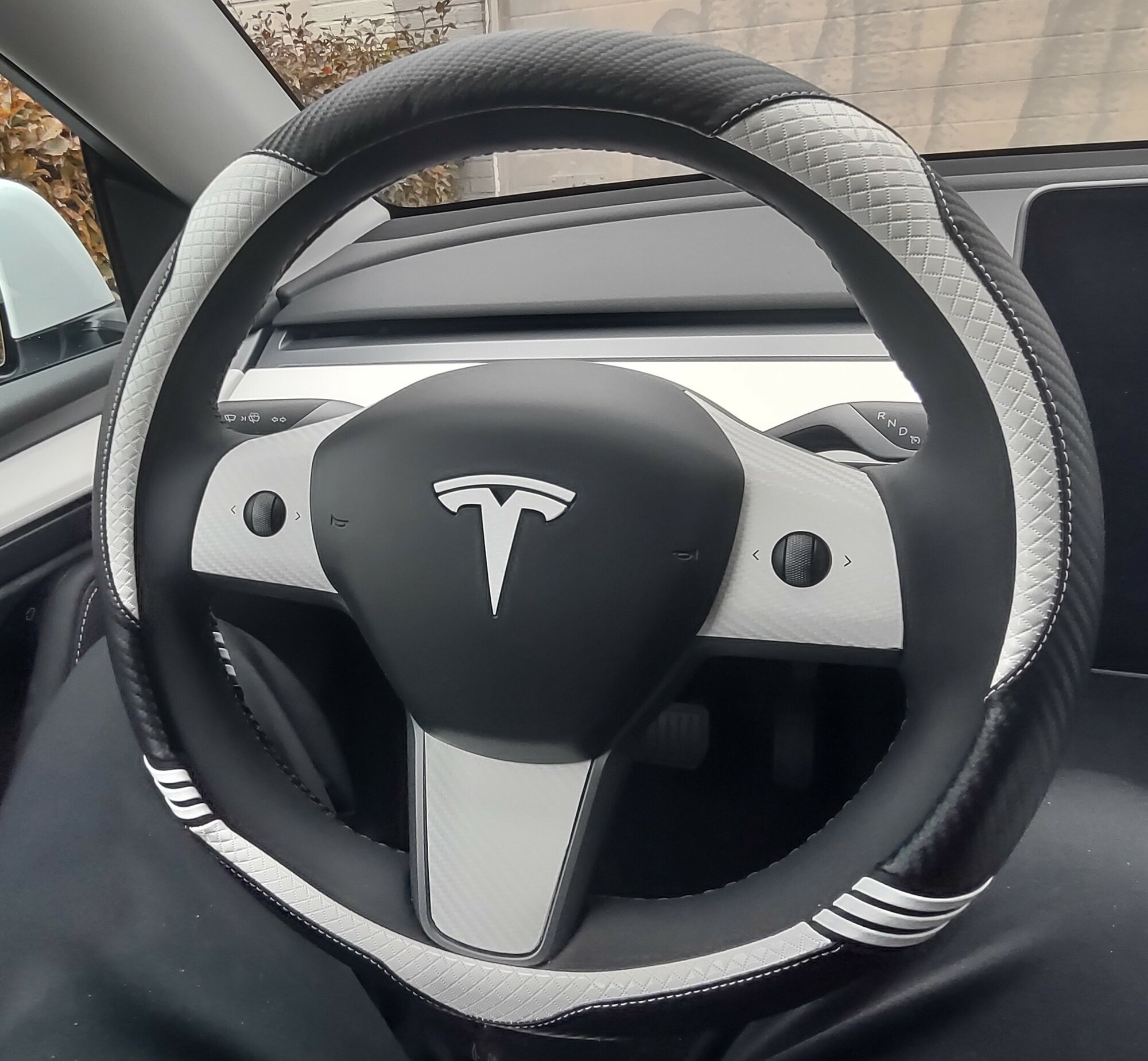 Stuurwielhoes | Tesla Motors Club