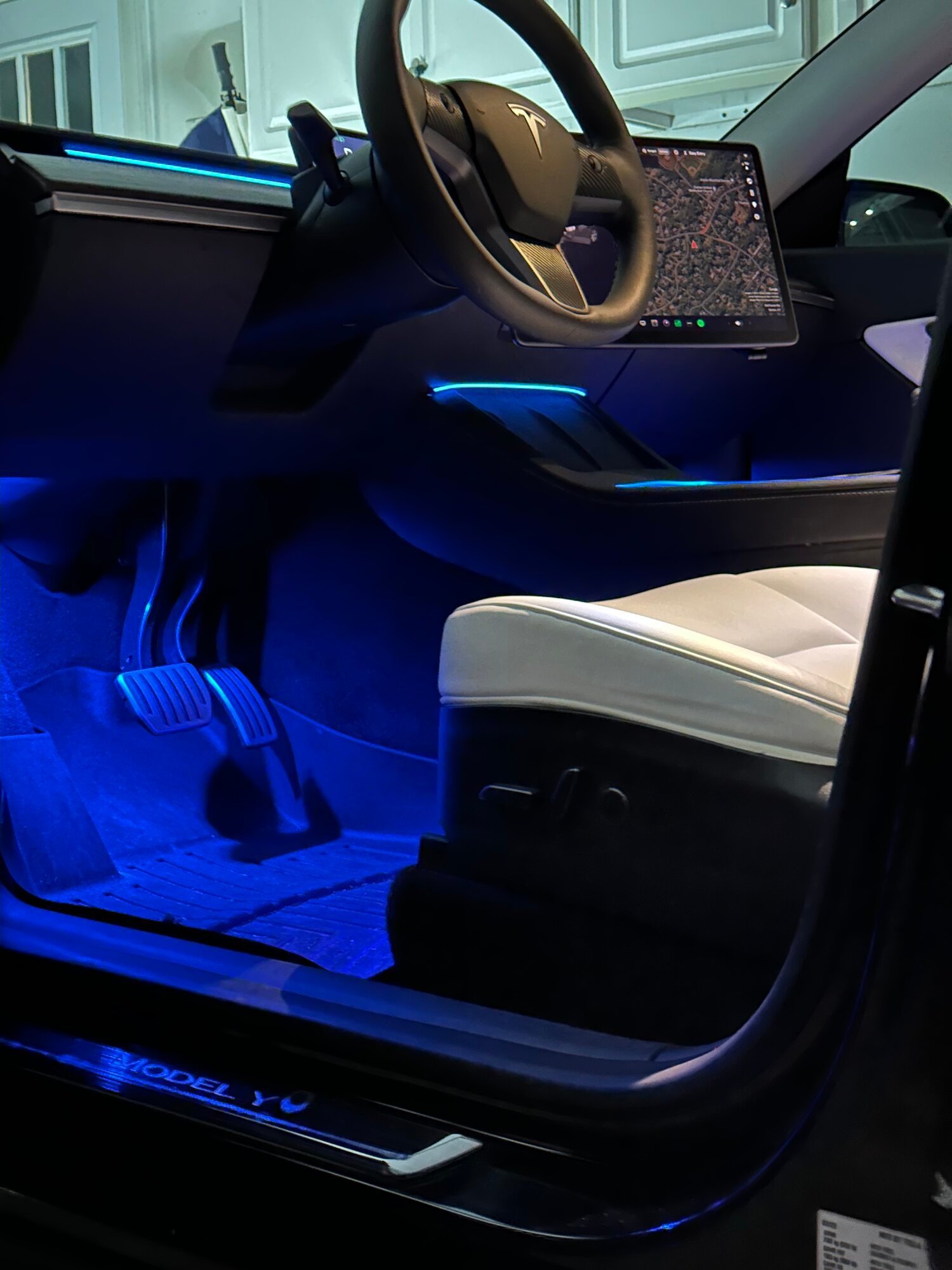 Ambient Lighting that Integrates with Model Y like the Highland Refresh?