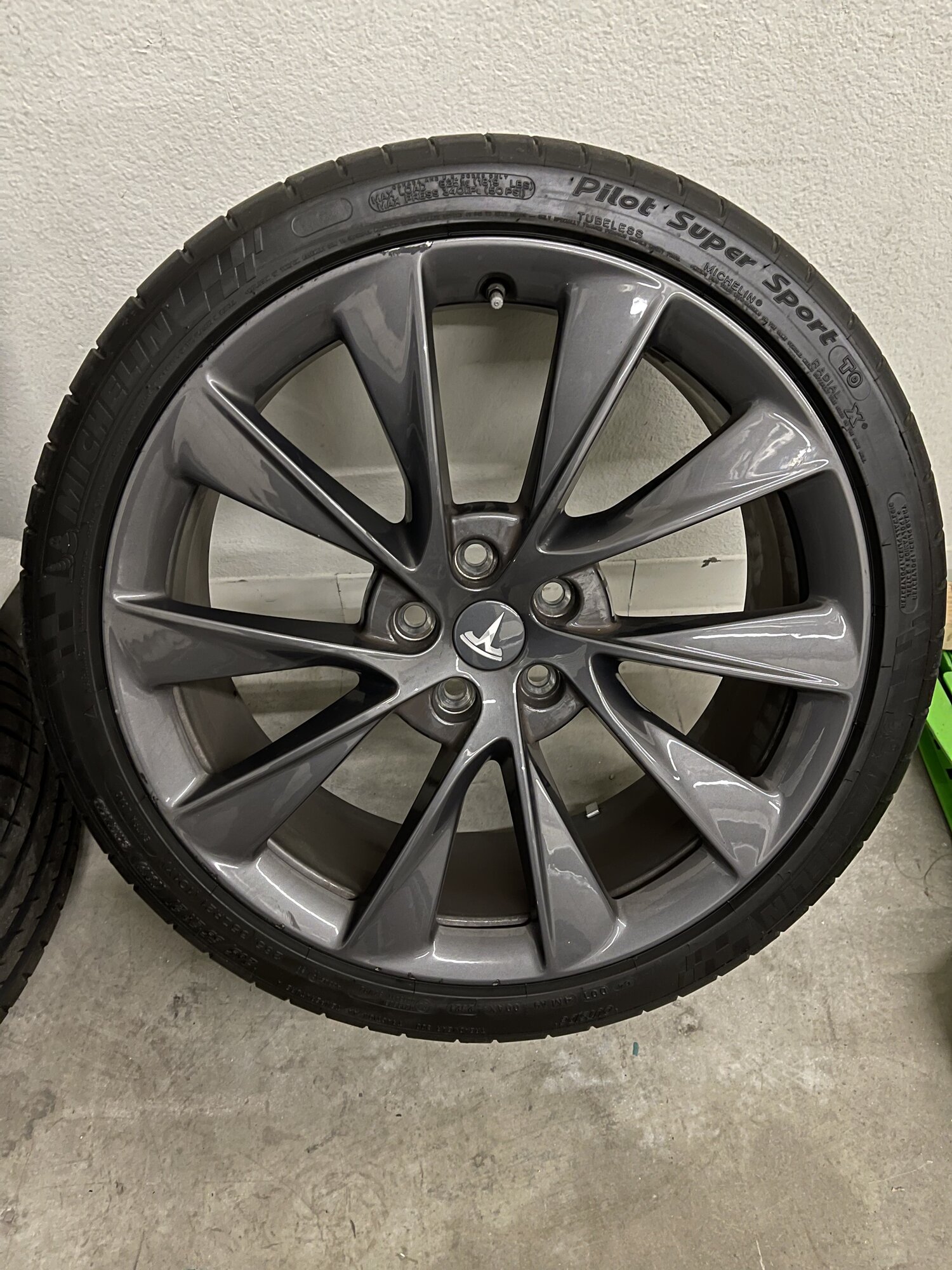 FS: Model S 21" Twin Turbine Wheel & Tire Package | Tesla Motors Club