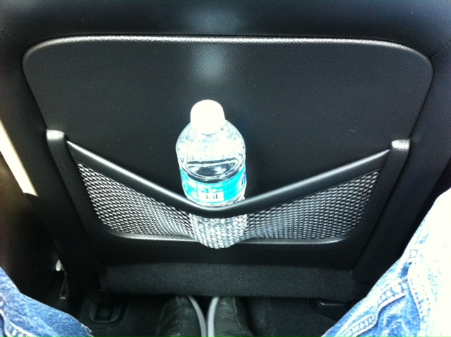 Infiniti G37 seat pocket with watter bottle.jpg