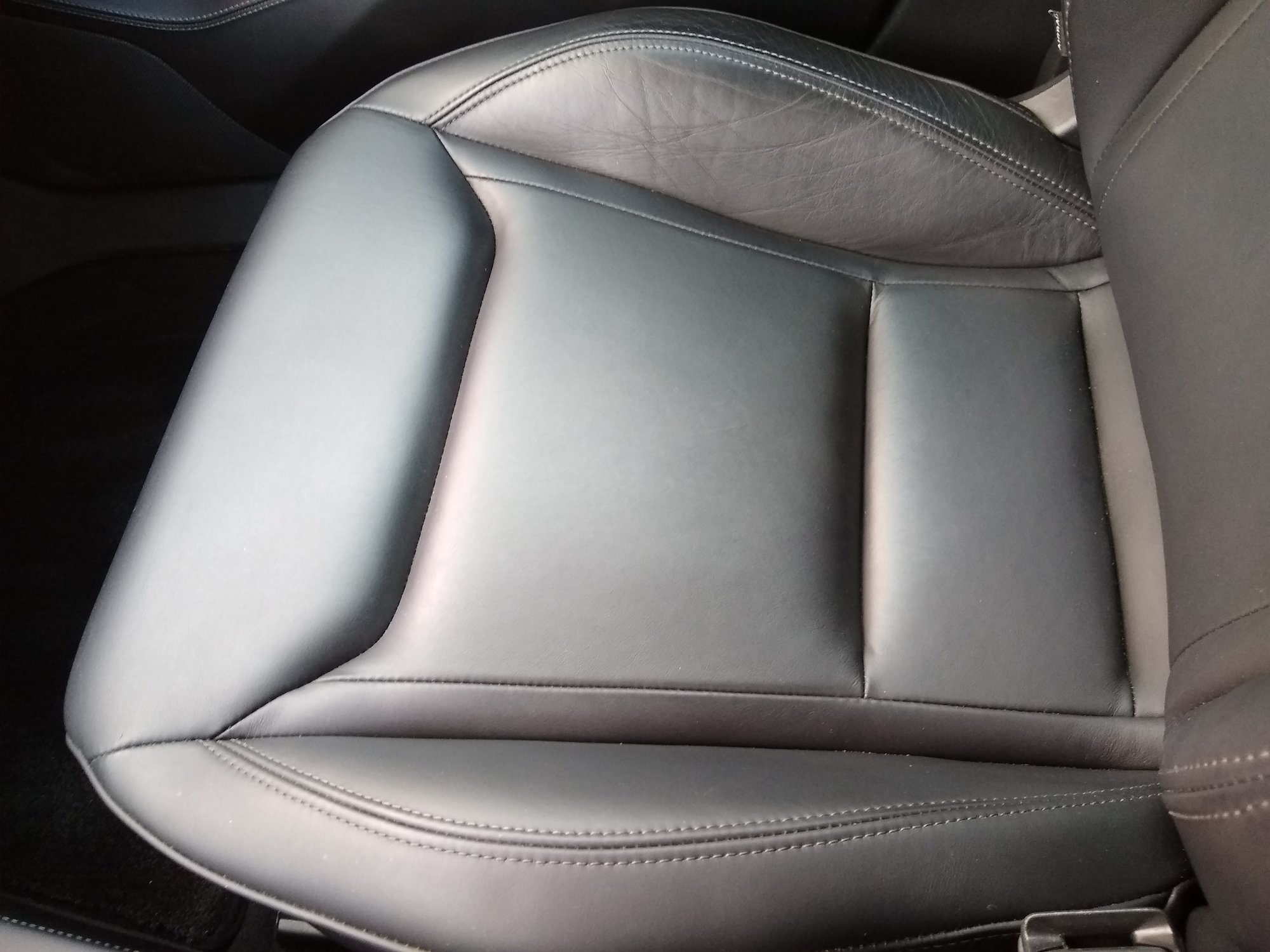 interior_driver_seat2.jpg