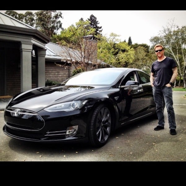 James-Hetfield-Black-Tesla-Model-S-600x600.jpg
