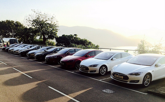 Line of Teslas.jpg