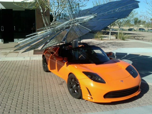 lotus-mobile-solar-charging-array-image-monarch-power_100424201_m.jpg