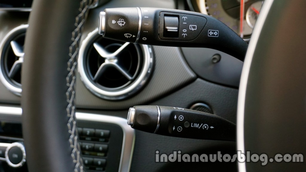 Mercedes-GLA-cruise-control-lever-on-the-review-1024x576.jpg