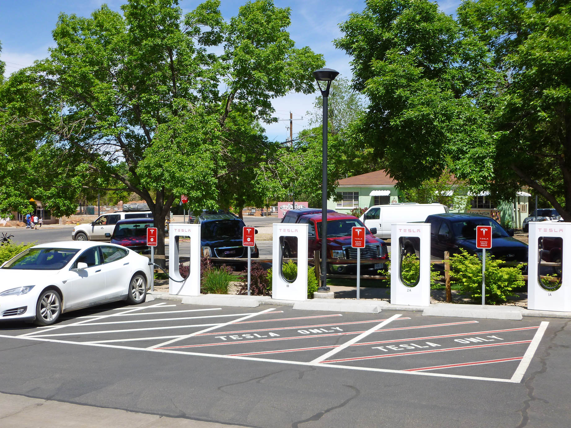 Moab Supercharger Station1903sf 4-30-17.jpg