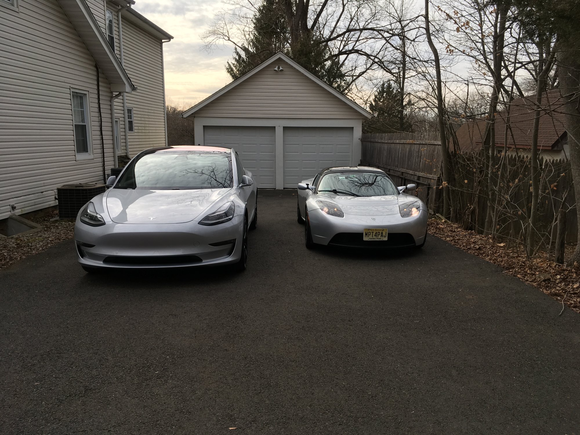 Model 3 and Roadster 1.jpg