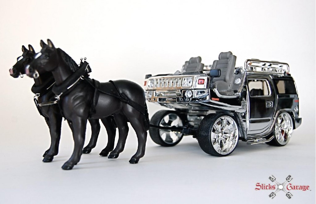 model-of-hummer-h2-horse-drawn-carriage-by-artist-jeremy-dean-for-his-work-back-to-the-futurama_.jpg
