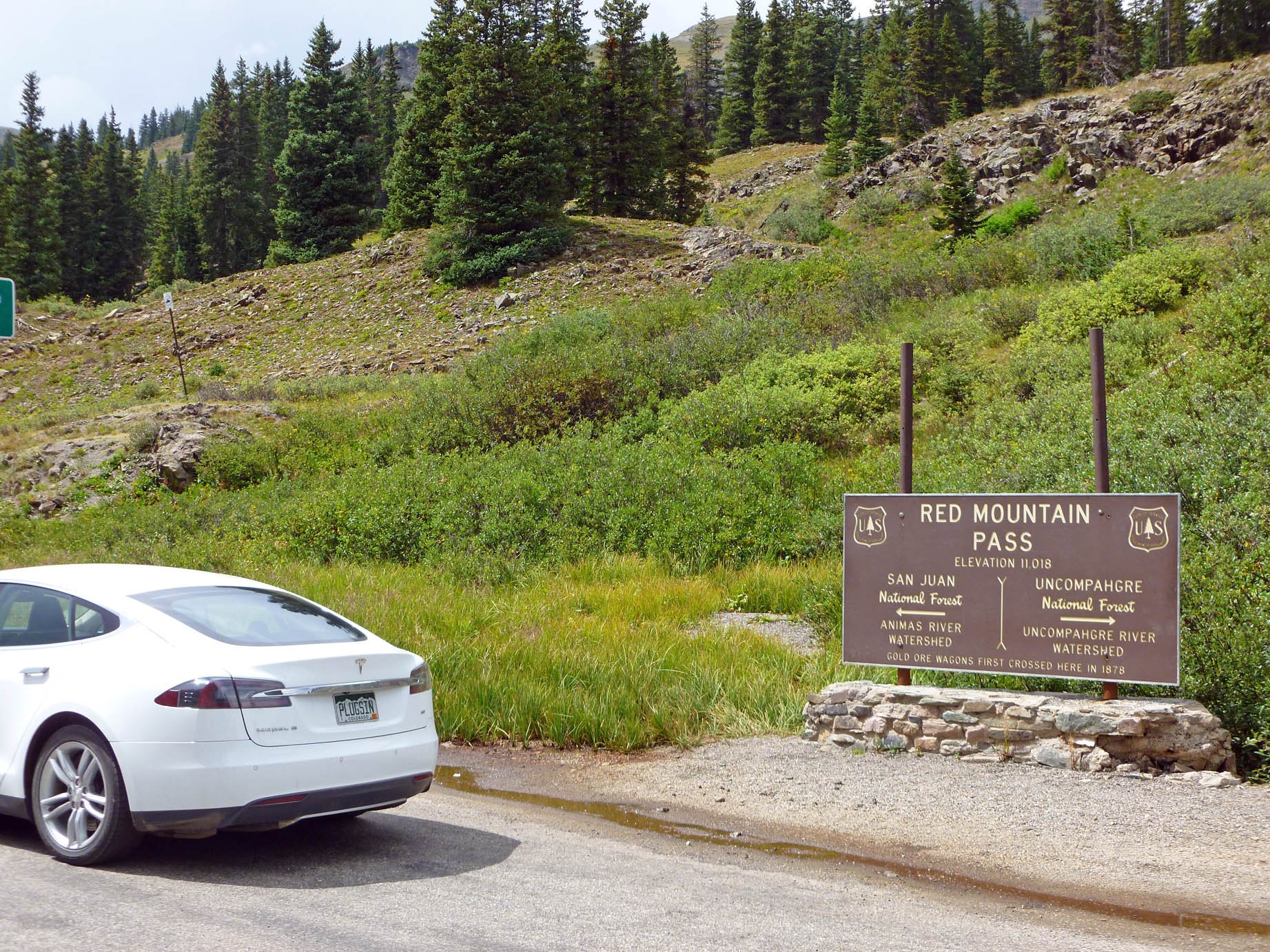Model S at Red Mountain Pass2372sf 8-27-20.jpg