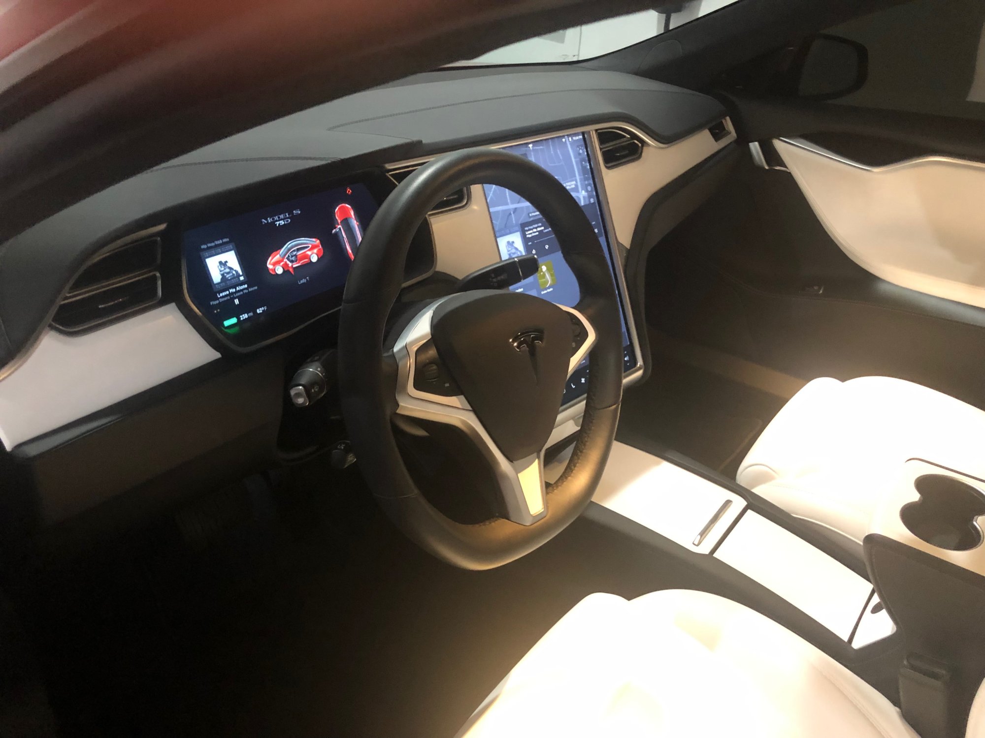 Model S Front Interior Left.jpeg