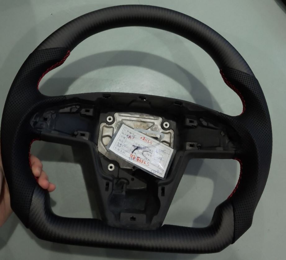 Plaid steering wheel 2.JPG