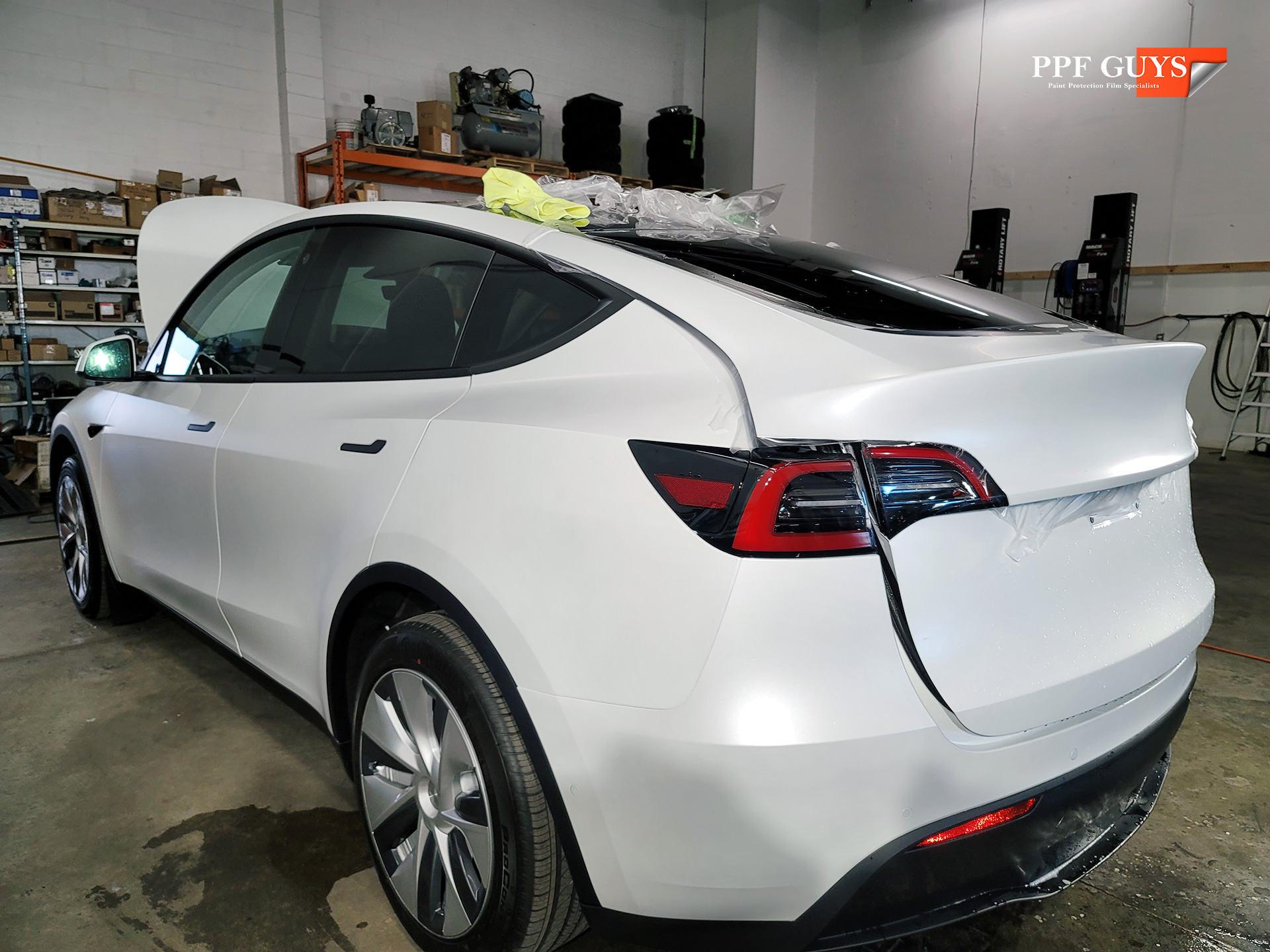 PPF Guys Model Y White Xpel Stealth, ceramic, painted emblems (27).jpg