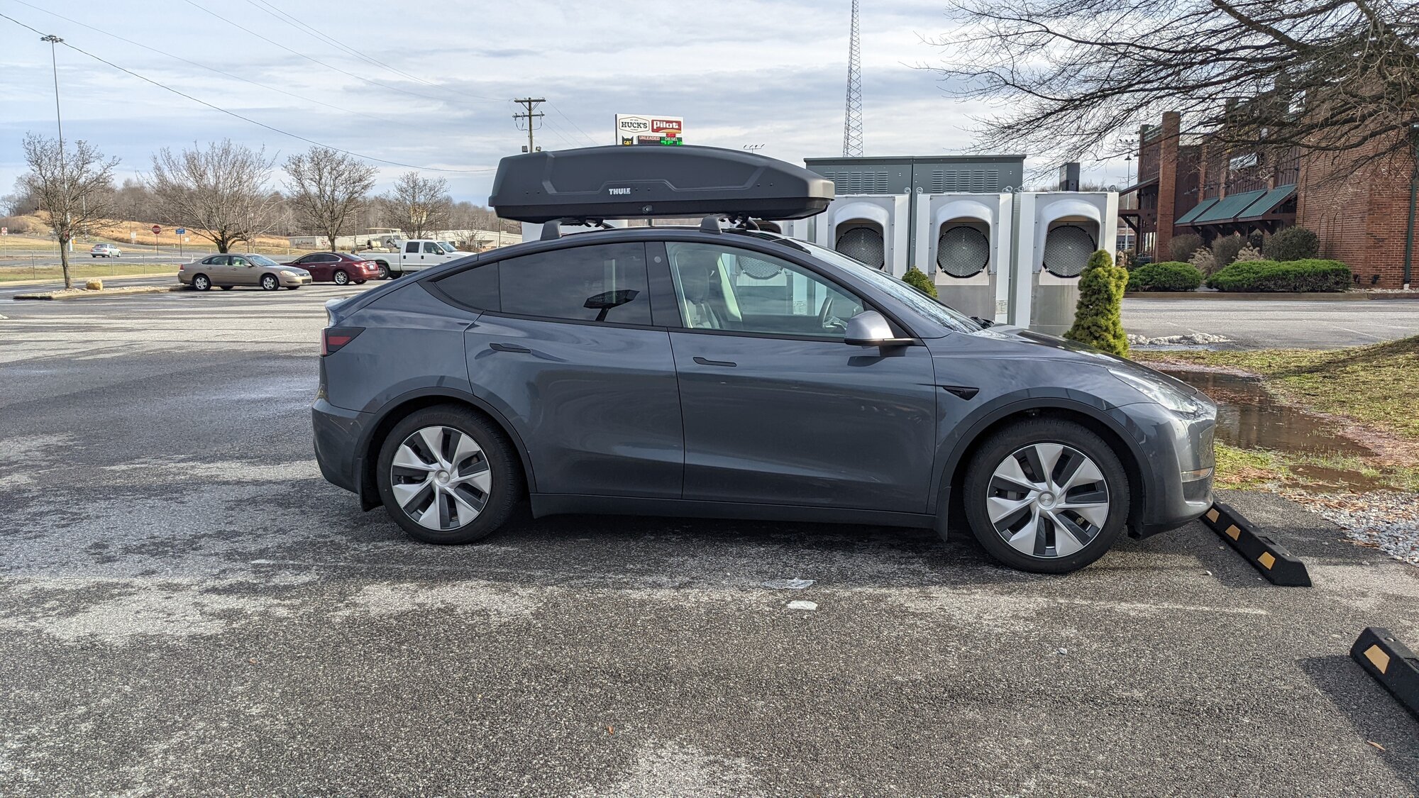 Model Y 2021 Cargo box | Tesla Motors Club
