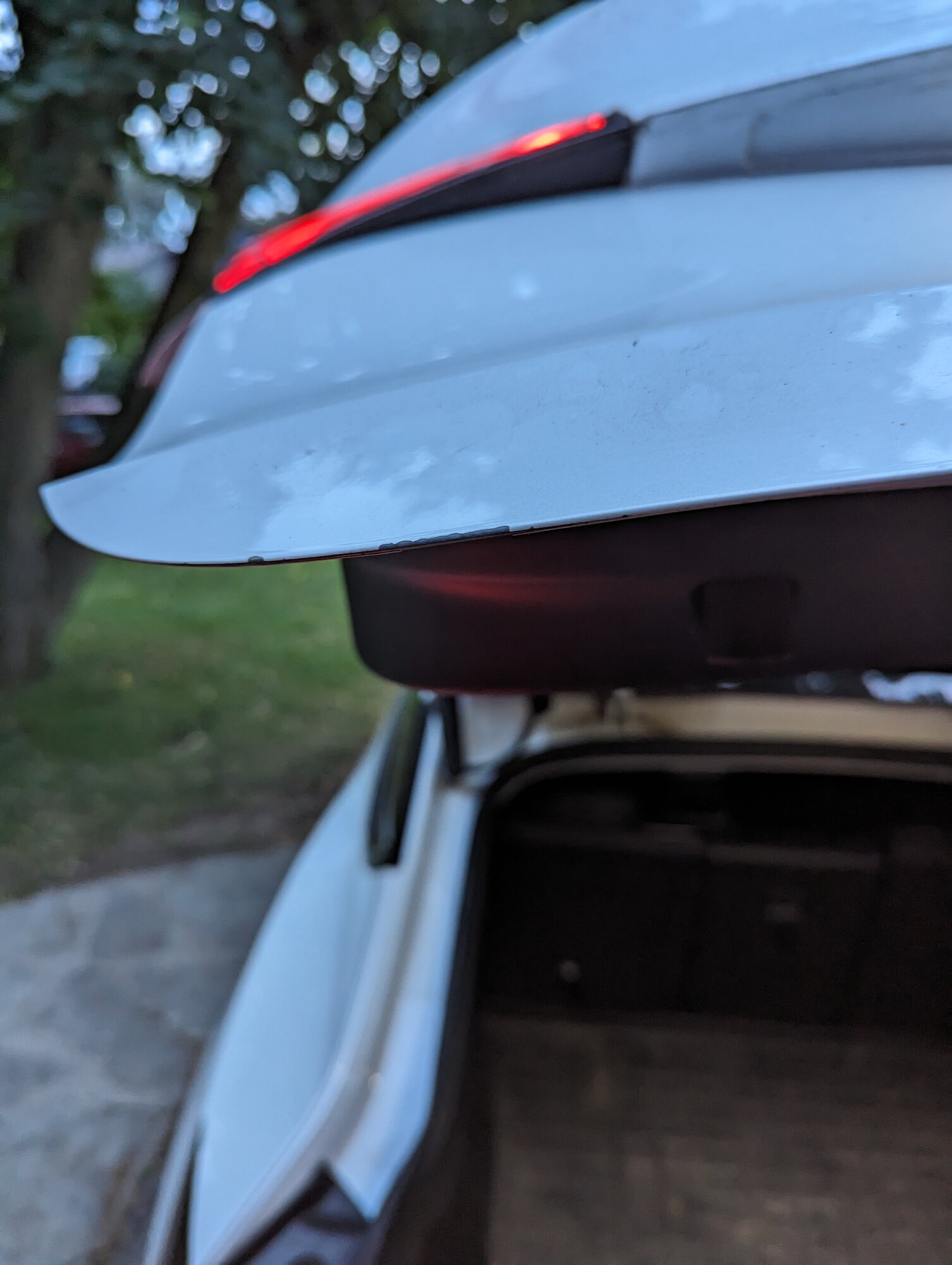 Tesla Model Y Rear Hatch Design Flaw Confirmed By These Cases