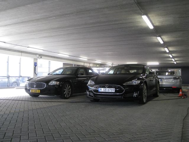 QP en Model S zwart.jpg