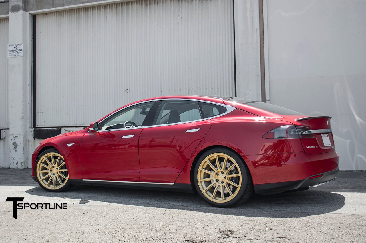 Red-Tesla-Model-S-on-Ghost-Gold-TS112-4.jpg