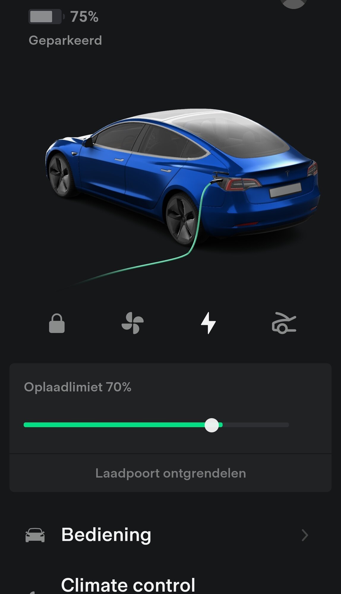 Screenshot_20211009-160328_Tesla.jpg