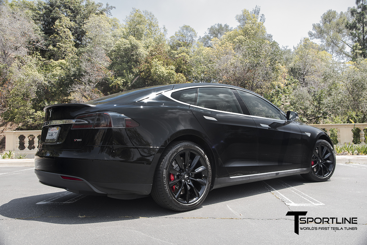 Solid-Black-Tesla-Model-S-91.jpg