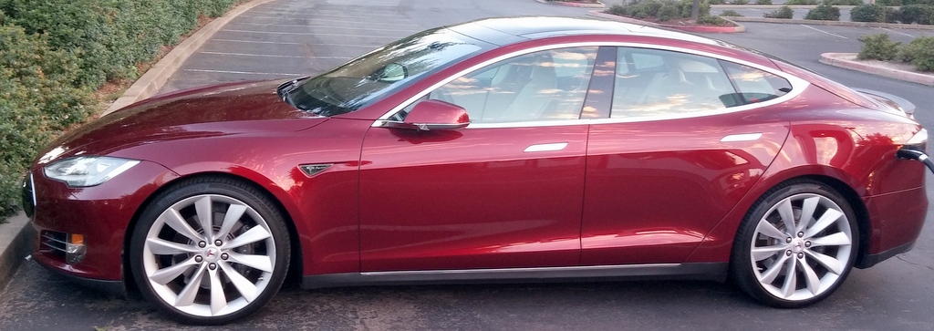 Tesla charge pic-001.jpg