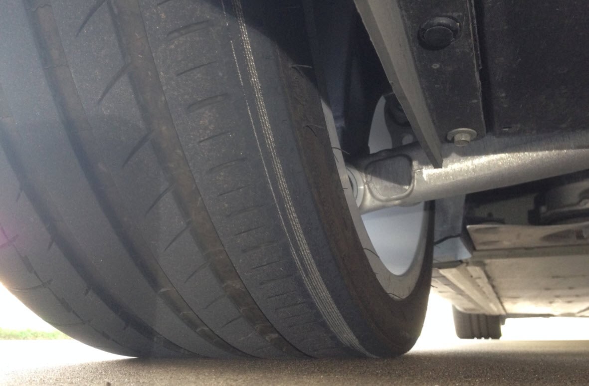 Tesla LR tire 8600 miles.jpg