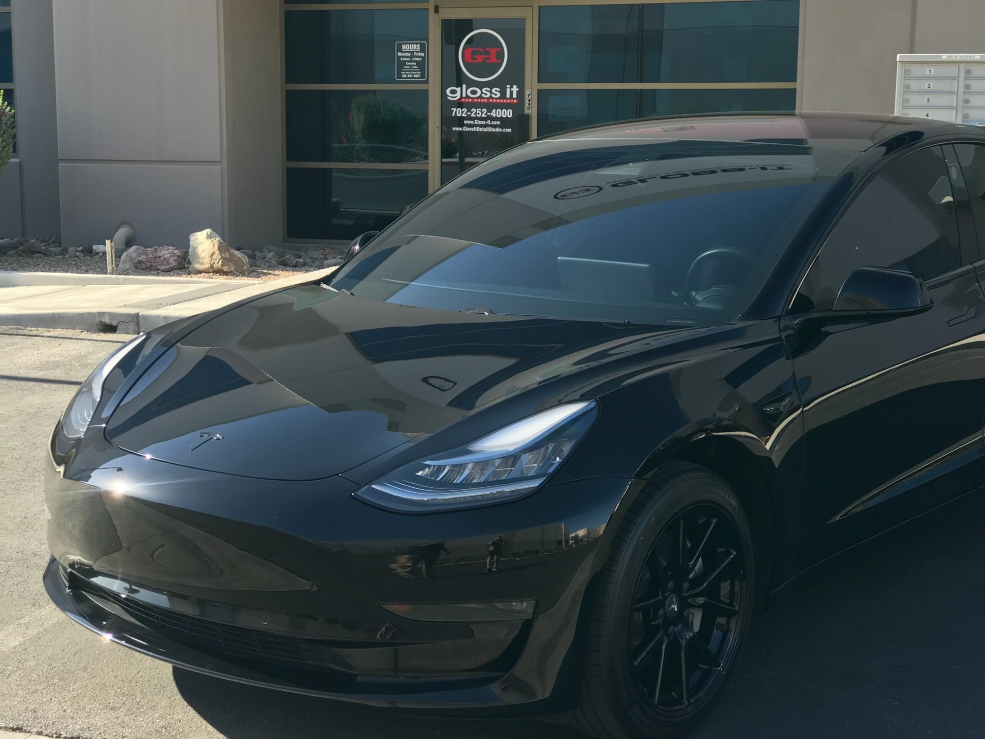 Tesla Model 3 after GlossIt.jpg